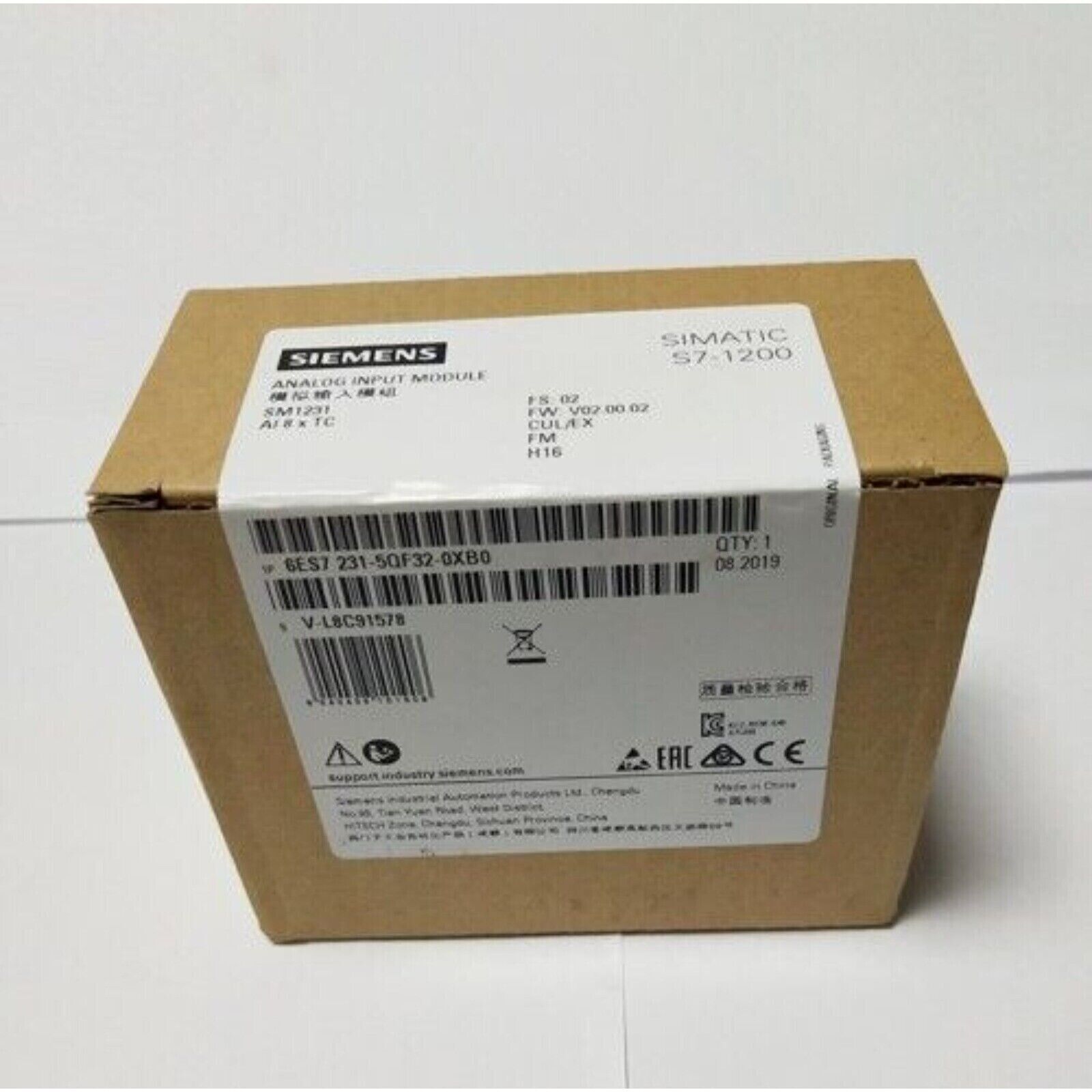 Siemens SIMATIC S7-1200 SM1231 analog input module in box, model 6ES7 231-5QF32-0XB0, industrial automation part.