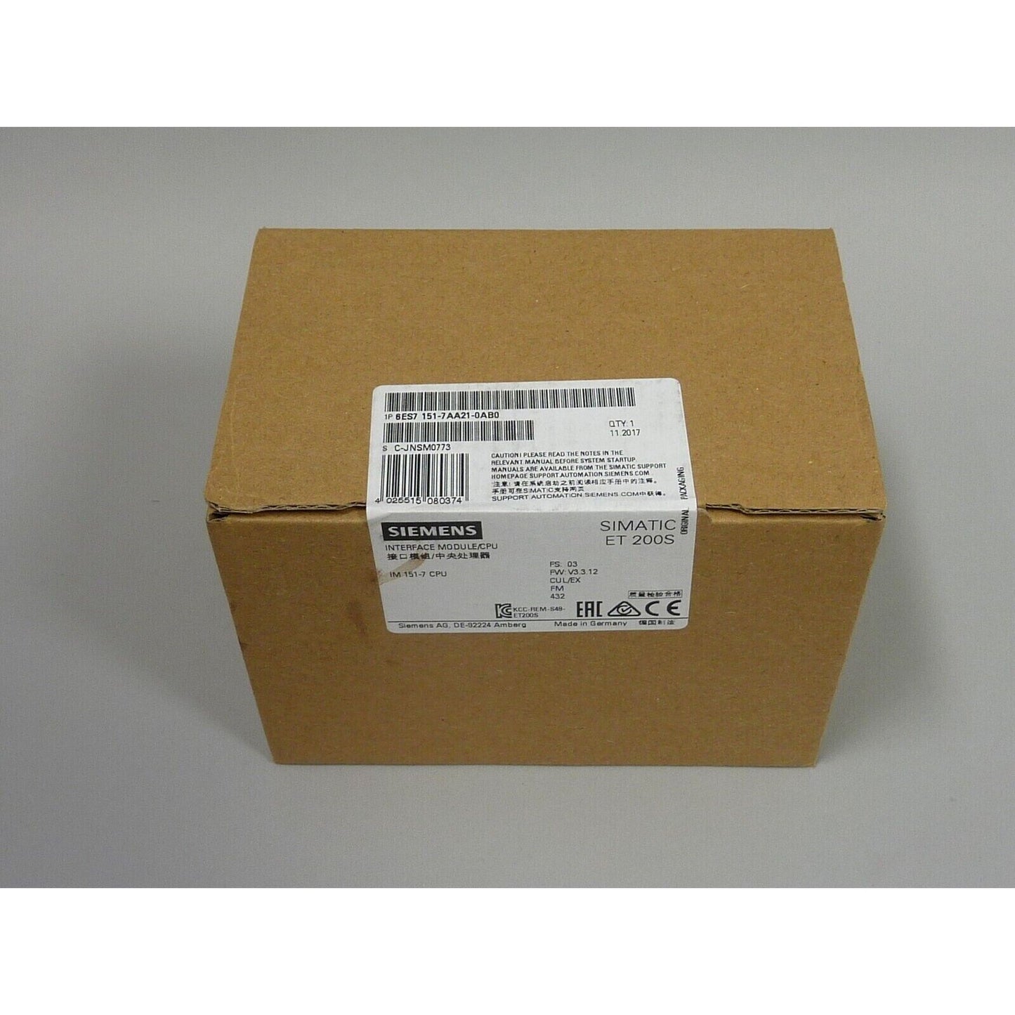 Siemens SIMATIC ET 200S module box. 6ES7 151-7AA21-0AB0, for industrial automation, original packaging.