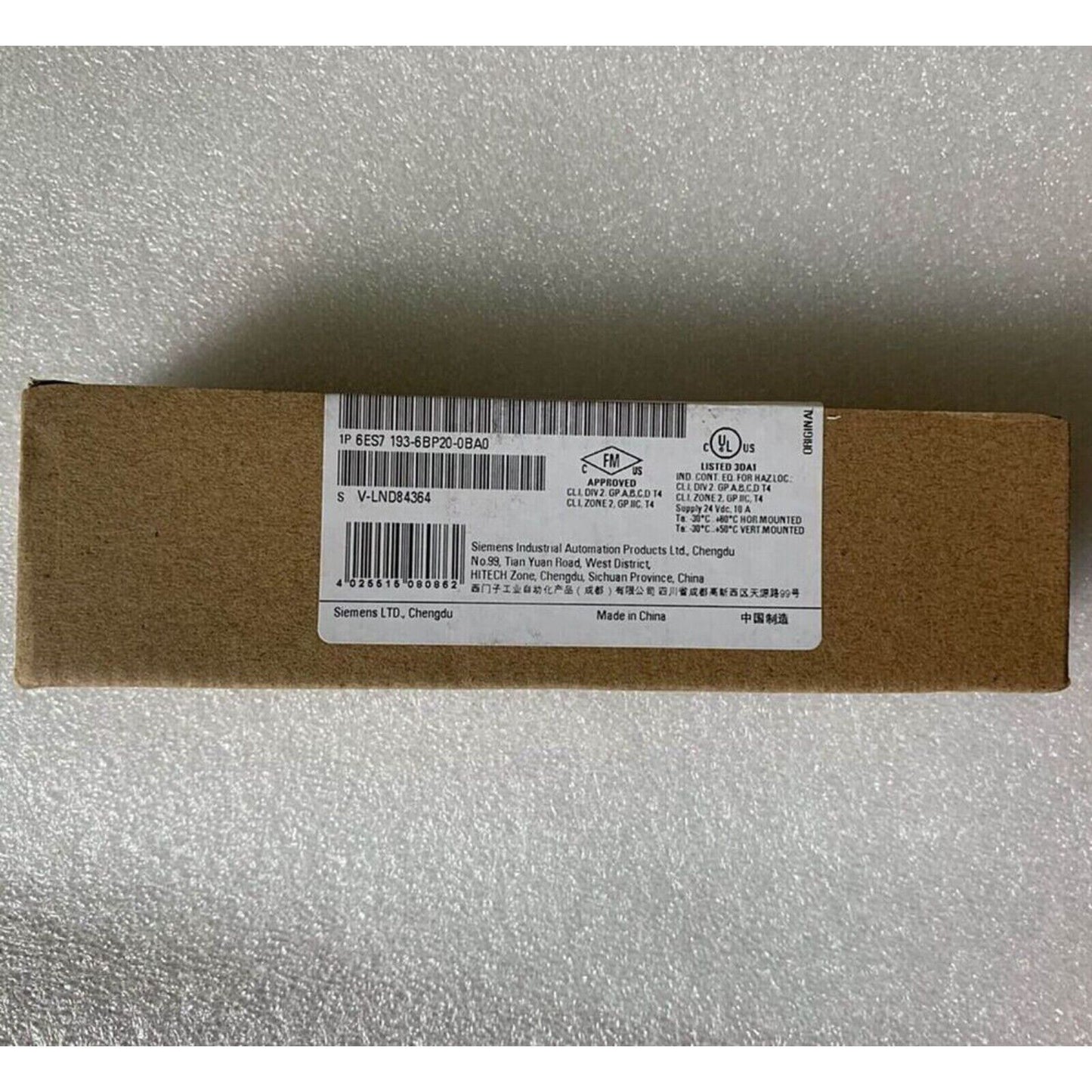 Siemens 6ES7193-6BP20-0BA0 BaseUnit box, industrial automation component, Made in China, product label visible.