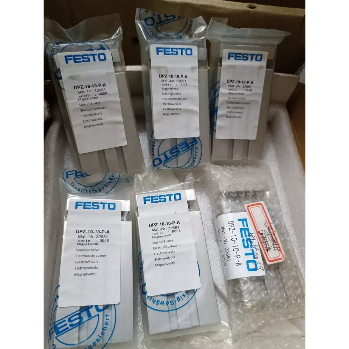 Actuator | Festo | DPZ-10-10-P-A 32681 Twin cylinder