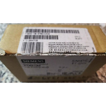 Siemens SIMATIC ET 200S Relay Output Module 6ES7 138-4FR00-0AA0 in packaging, industrial automation part.