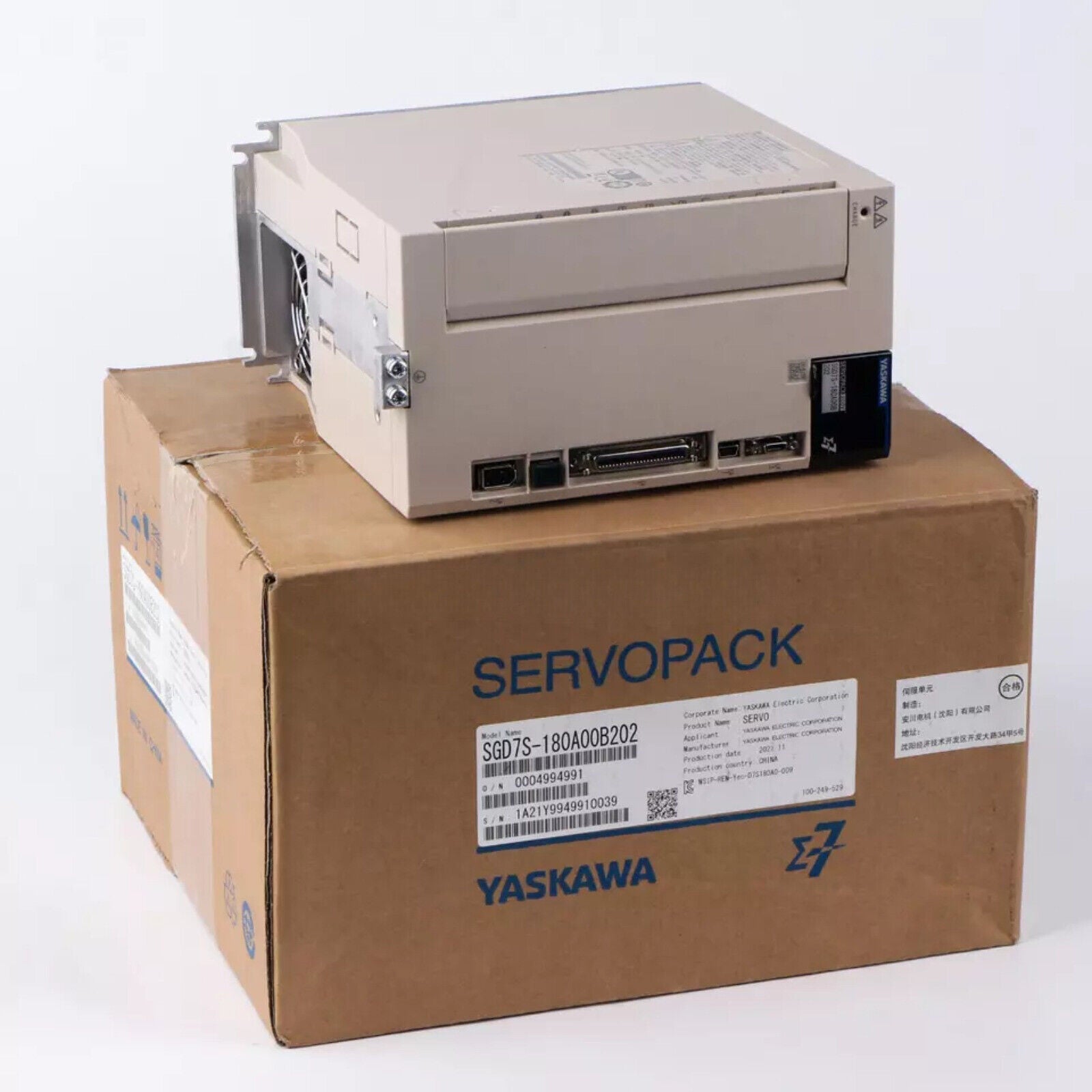 YASKAWA servo drive SGD7S-180A00B202, new industrial automation part