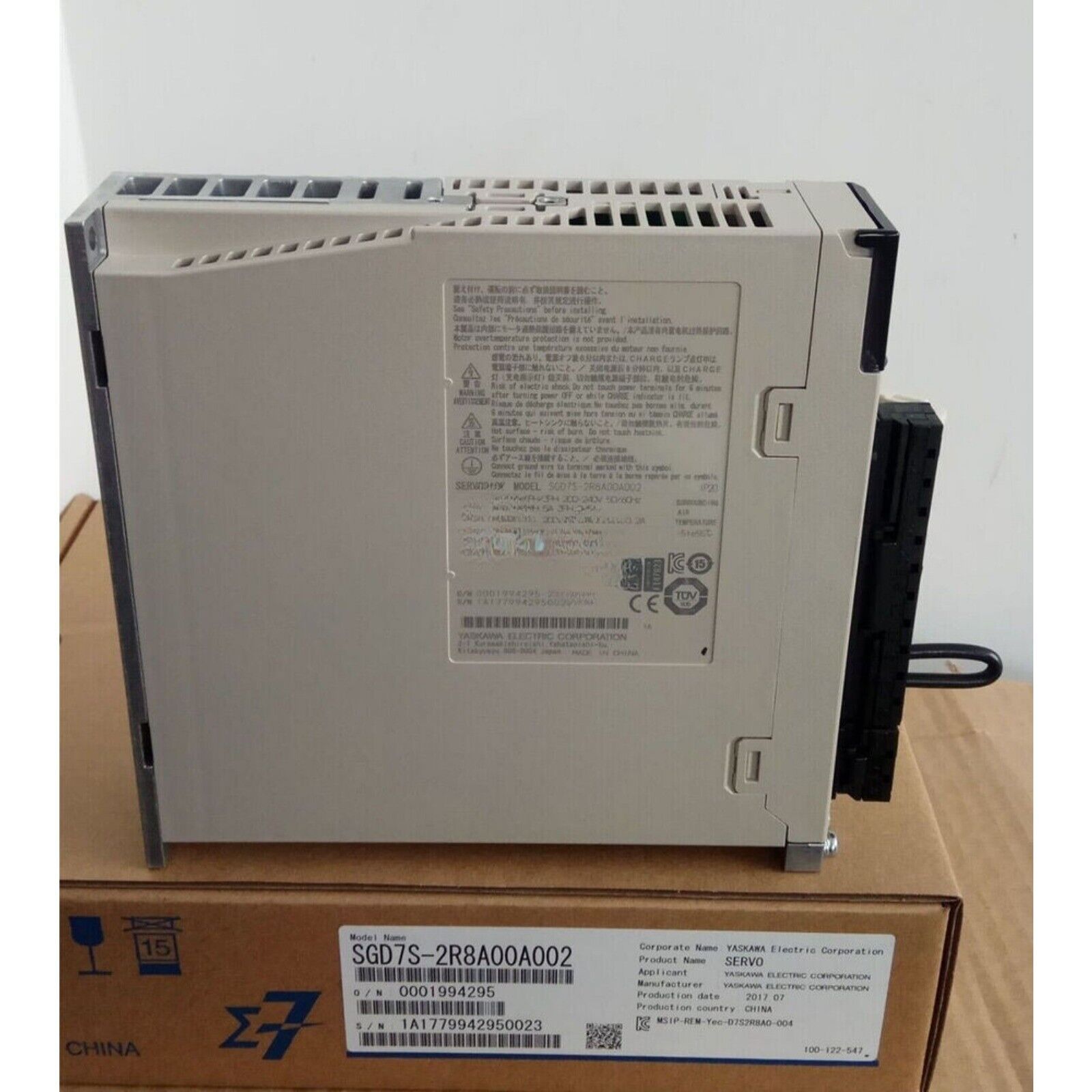 Yaskawa SGD7S-2R8A00A002 Servo Drive, industrial automation part, SERVO label, Expedited Shipping.
