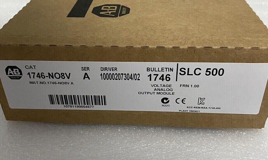 New Allen Bradley 1746-NO8V / A SLC 500 High Density Volt 8P Output Module