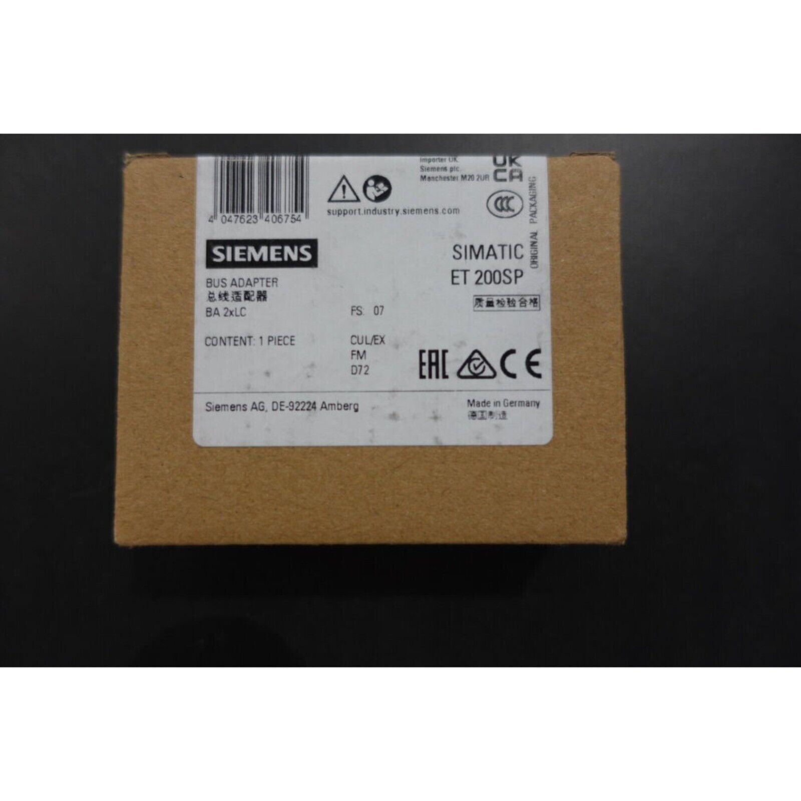 Siemens SIMATIC ET 200SP Bus Adapter box, industrial automation part