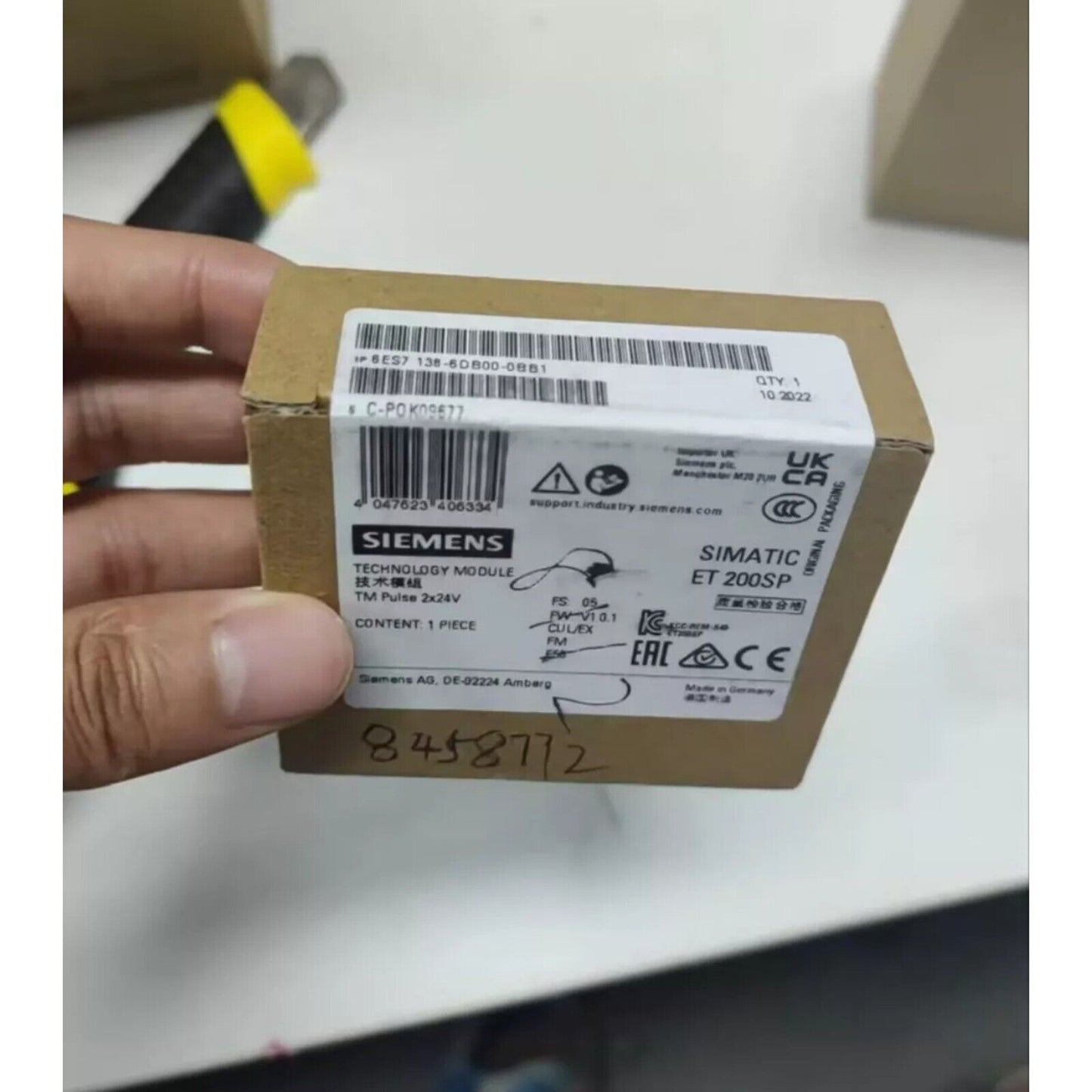 Siemens SIMATIC ET 200SP Pulse Output Module box, industrial automation part, 6ES7 138-6DB00-0BB1.