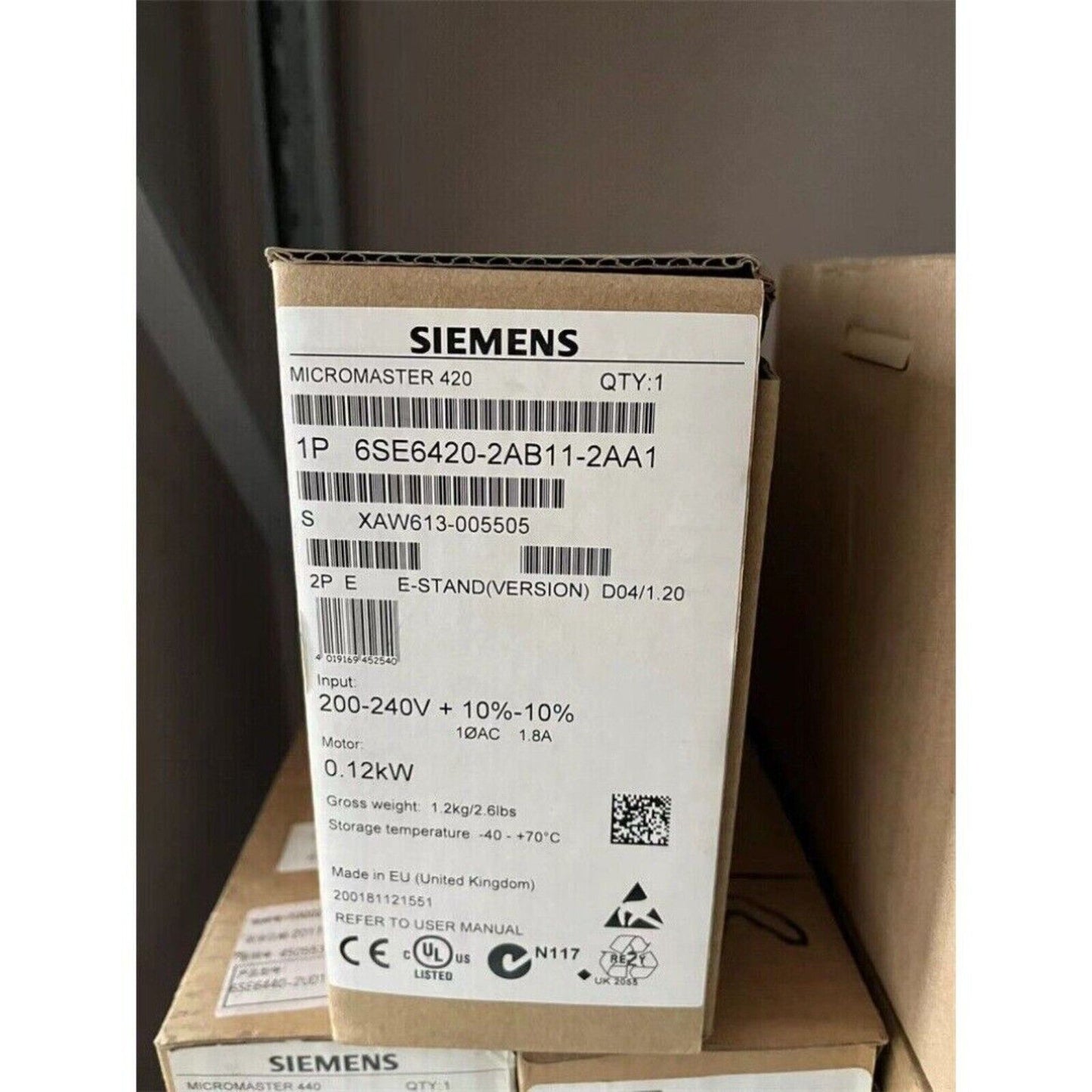Siemens MICROMASTER 420 drive unit, model 6SE6420-2AB11-2AA1, industrial automation part packaging.