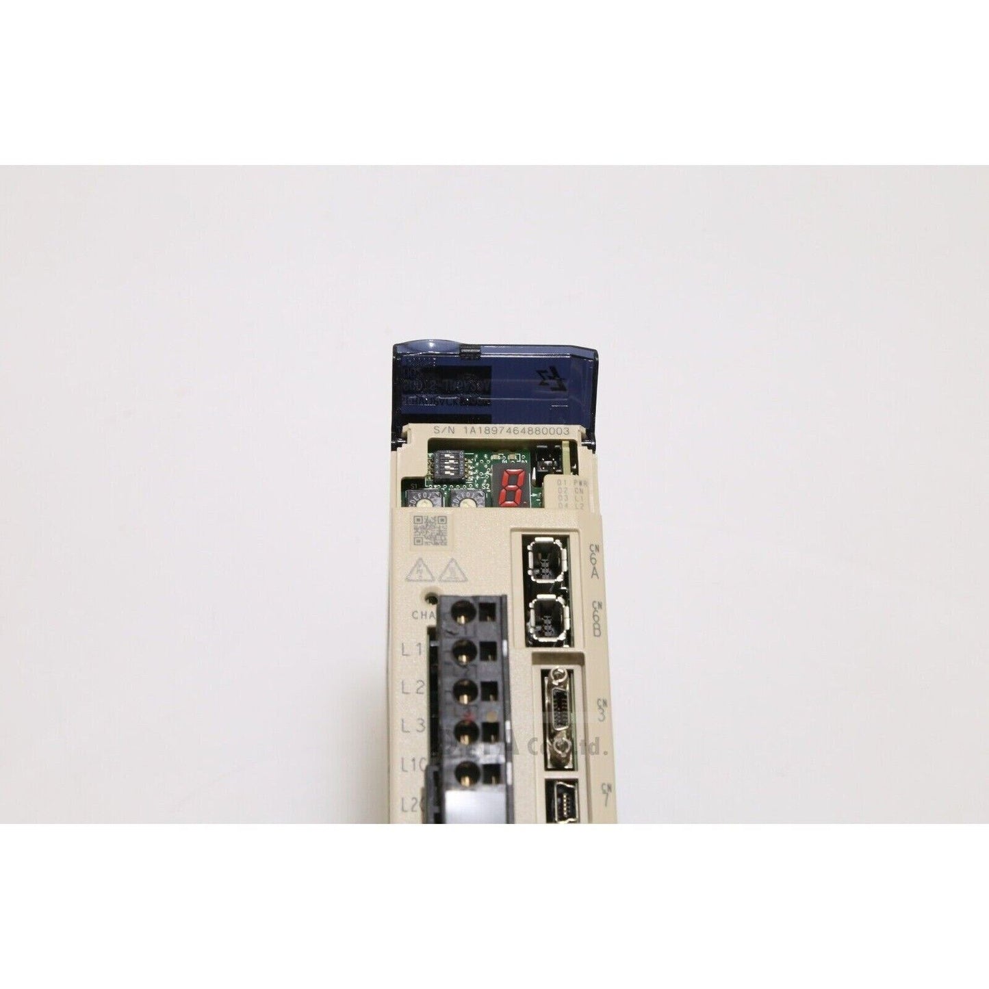 YASKAWA SGD7S-1R6A20A002 AC Servo Drive - Industrial automation equipment with connectors, terminals and display.