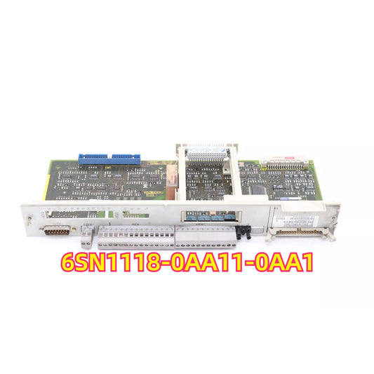 Siemens SINAMICS S120 control unit 6SN1118-0AA11-0AA1, vector control, industrial automation component.