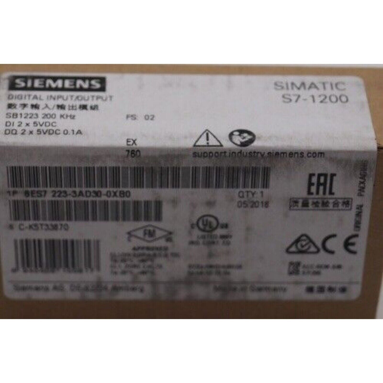 Siemens SIMATIC S7-1200 Digital I/O Module 6ES7 223-3AD30-0XB0, industrial automation part.