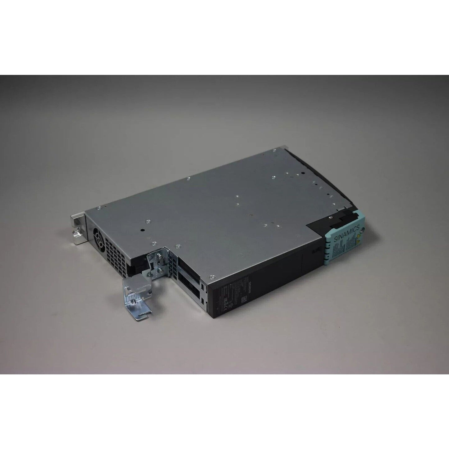 Siemens SINAMICS S120 Single Motor Module, angle view, gray, black and teal