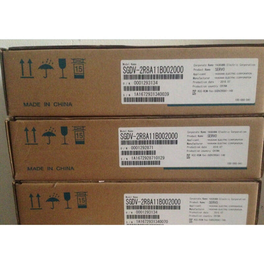 YASKAWA SGDV-2R8A11B002000 Servo Drive boxes, Made in China, new in box
