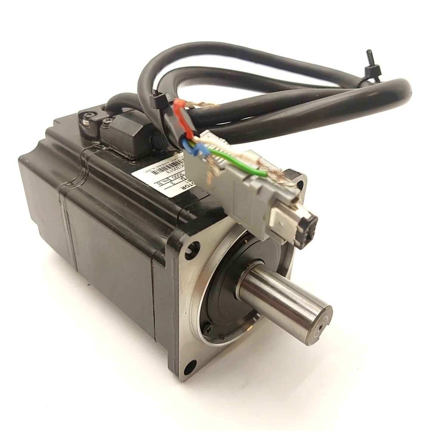 YASKAWA SGMAH-02BAF41 servo motor with black casing, cables, and connector, industrial automation part