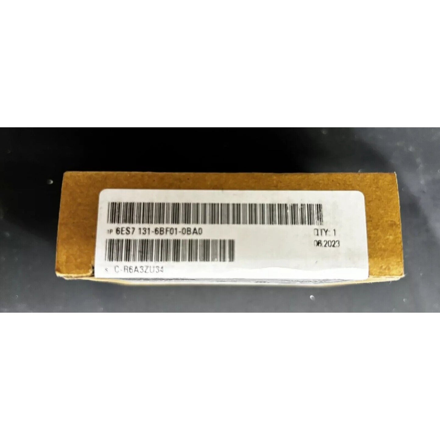 Siemens 6ES7 131-6BF01-0BA0 digital input module box, with product code and quantity.