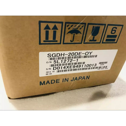 YASKAWA SGDH-20DE-OY servo drive product packaging, made in Japan, with model number and barcode details.