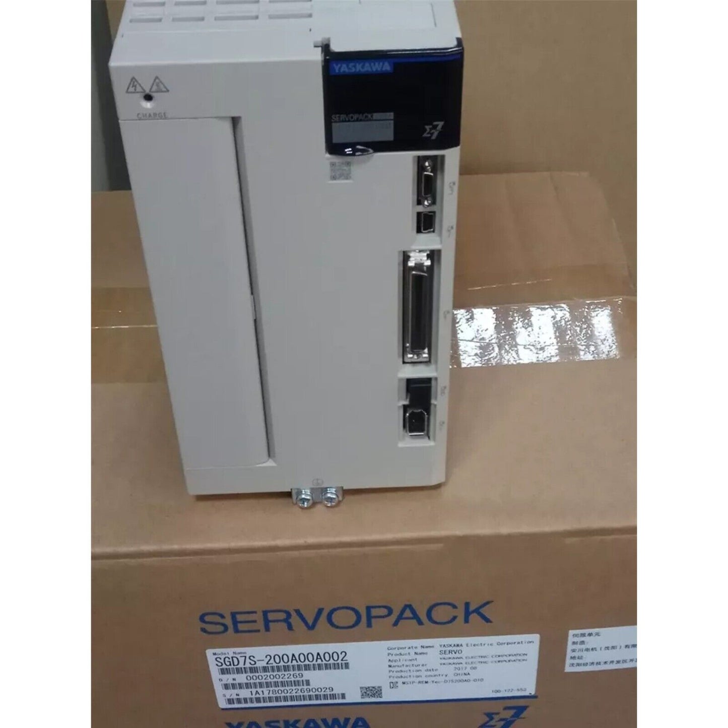 YASKAWA SGD7S-200A00A002 Servo Drive. New in box, industrial automation equipment, SERVOPACK series.