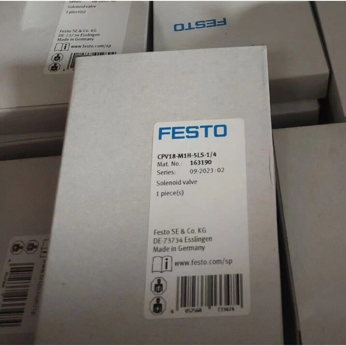 FESTO CPV18-M1H-5LS-1/4 Solenoid valve packaging with product details for industrial automation.