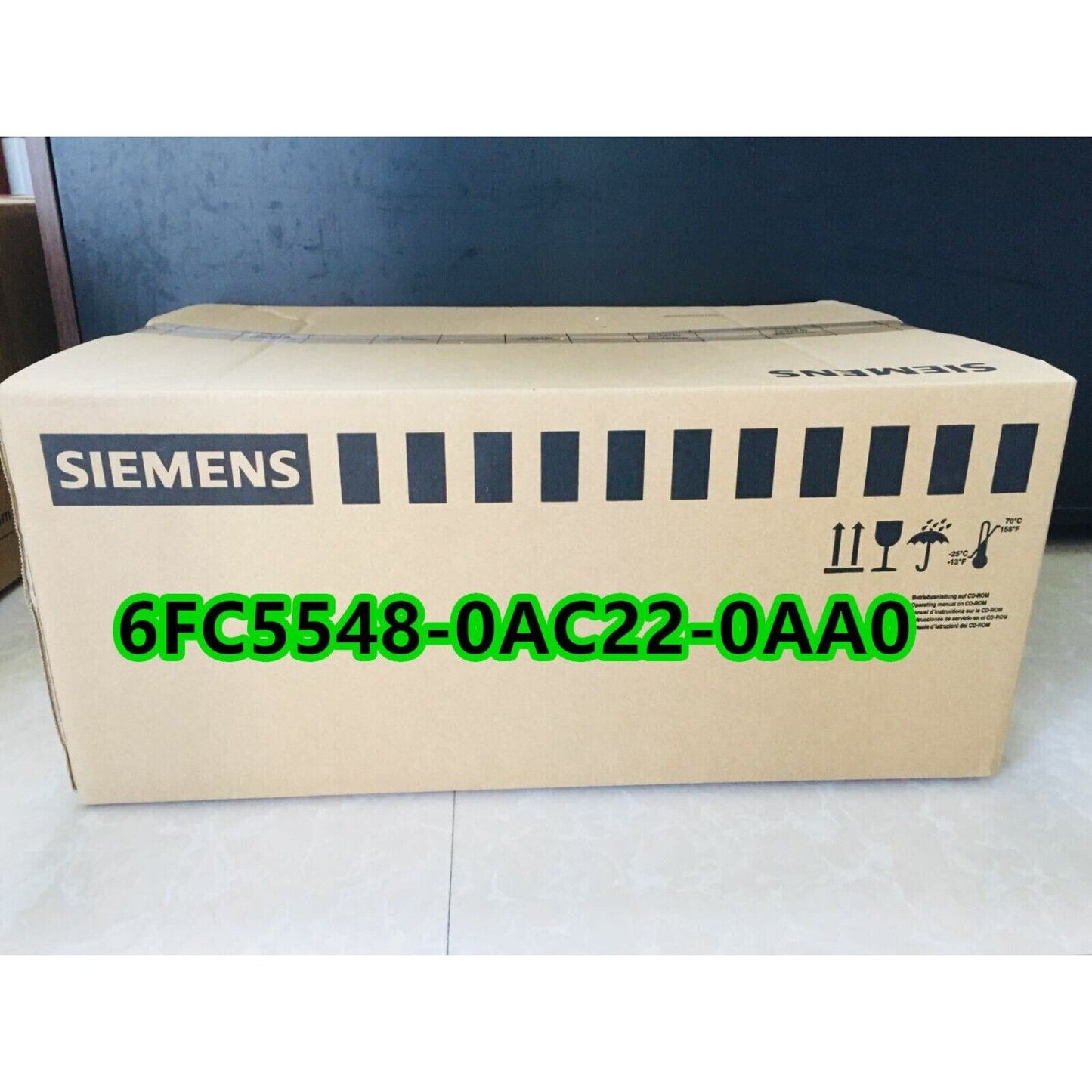 Siemens 6FC5548-0AC22-0AA0 PLC module box, industrial automation spare part, new condition.