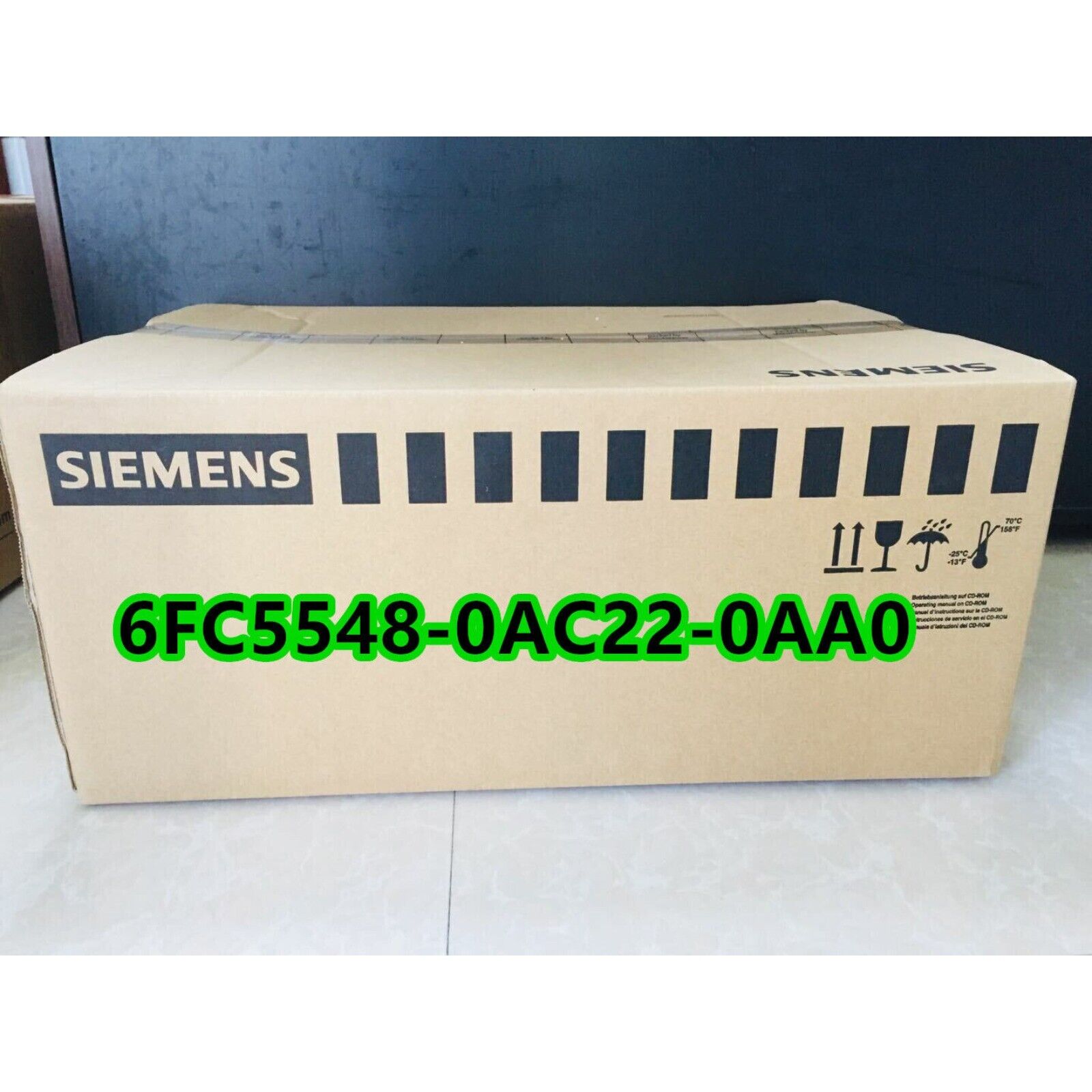 Siemens 6FC5548-0AC22-0AA0 PLC module box, industrial automation spare part, new condition.