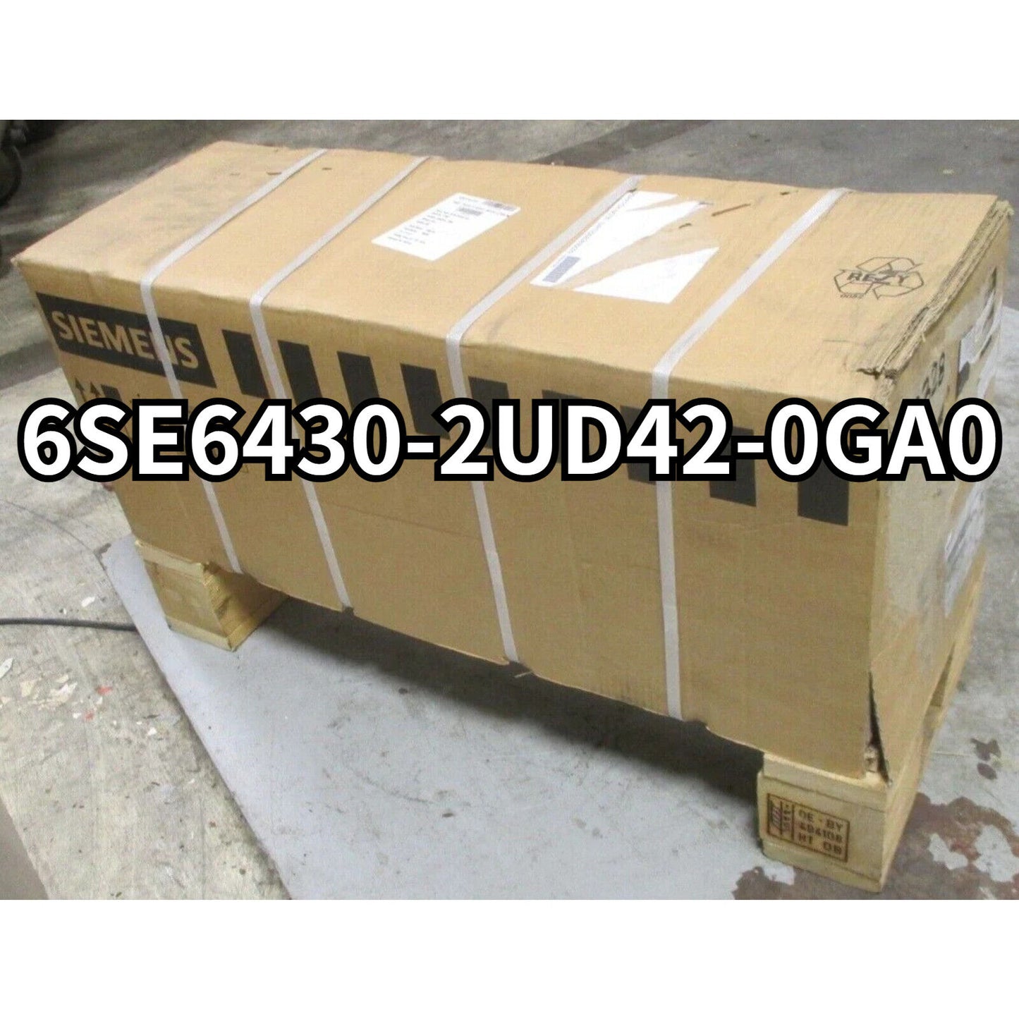 Siemens MICROMASTER 430 industrial automation equipment in cardboard packaging