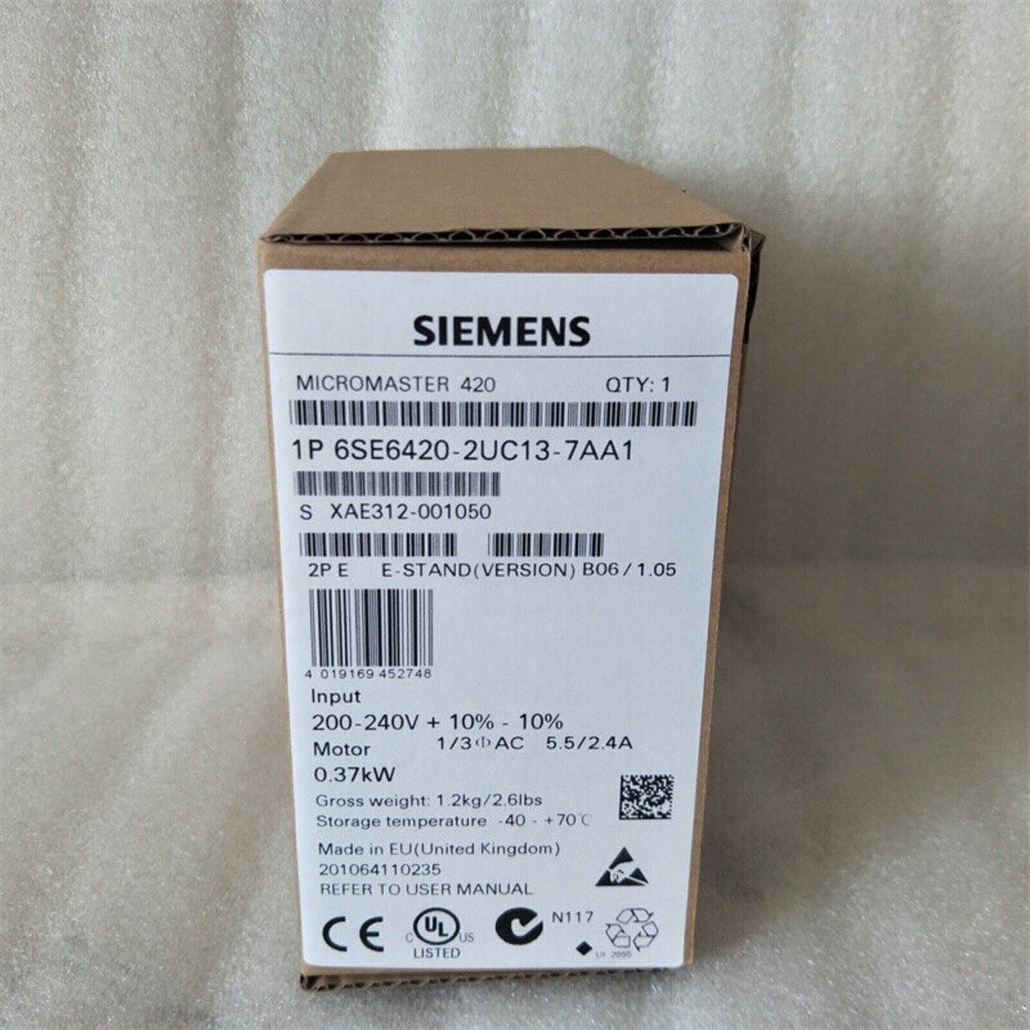 Siemens MICROMASTER 420 VFD packaging box, model 6SE6420-2UC13-7AA1, industrial automation part