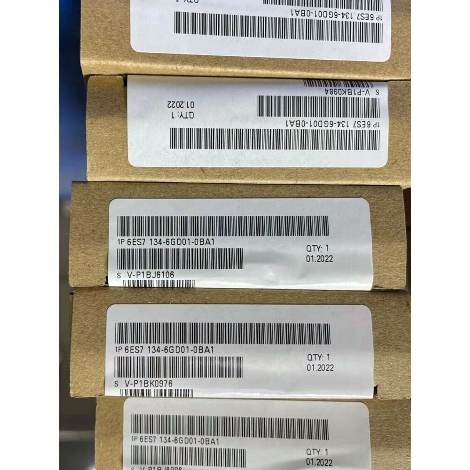 SIMATIC ET 200SP Analog Input Module boxes with product labels, quantity 1, 01.