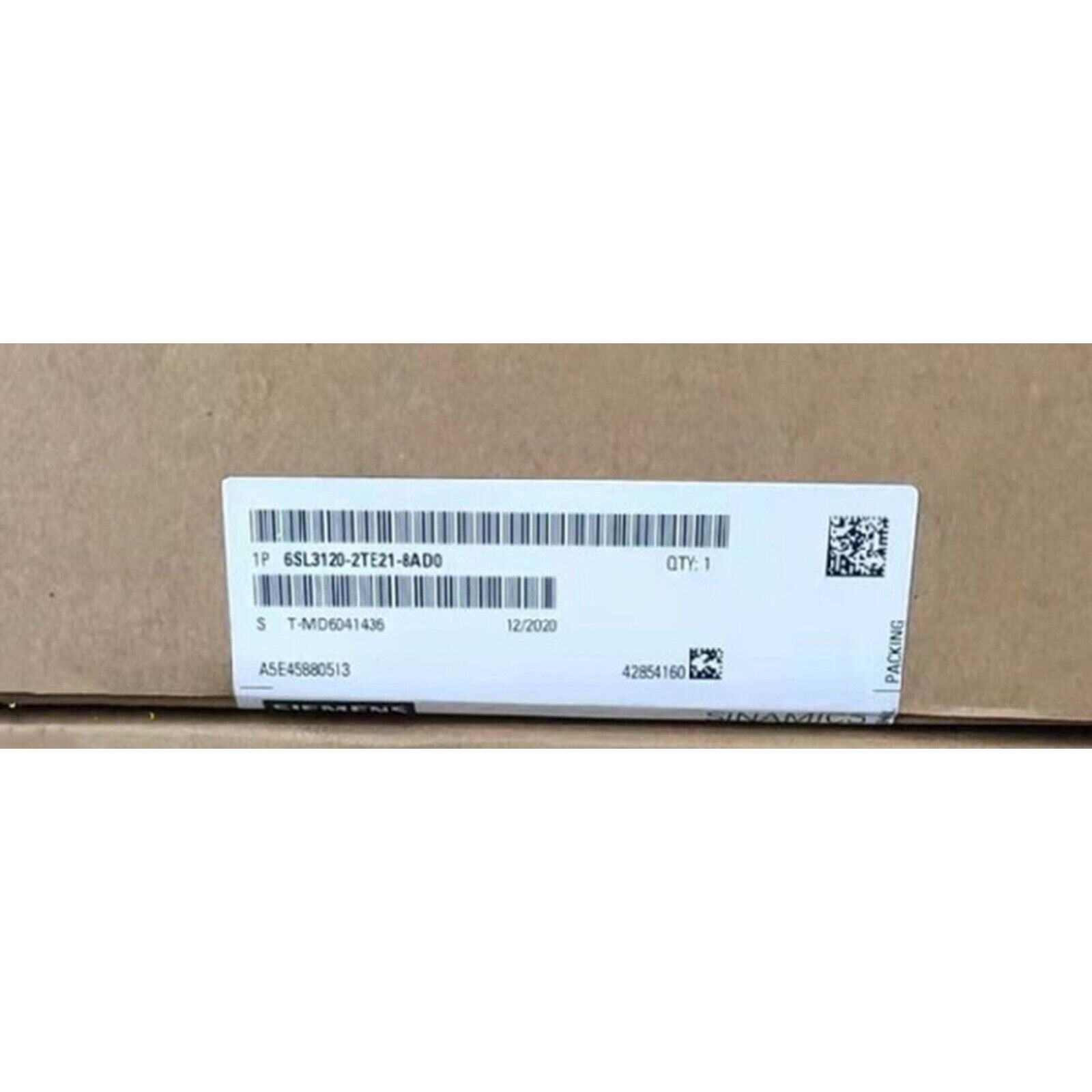 Siemens SINAMICS S120 Single Motor Module package label, product code 6SL3120-2TE21-8AD0, and a packing label.
