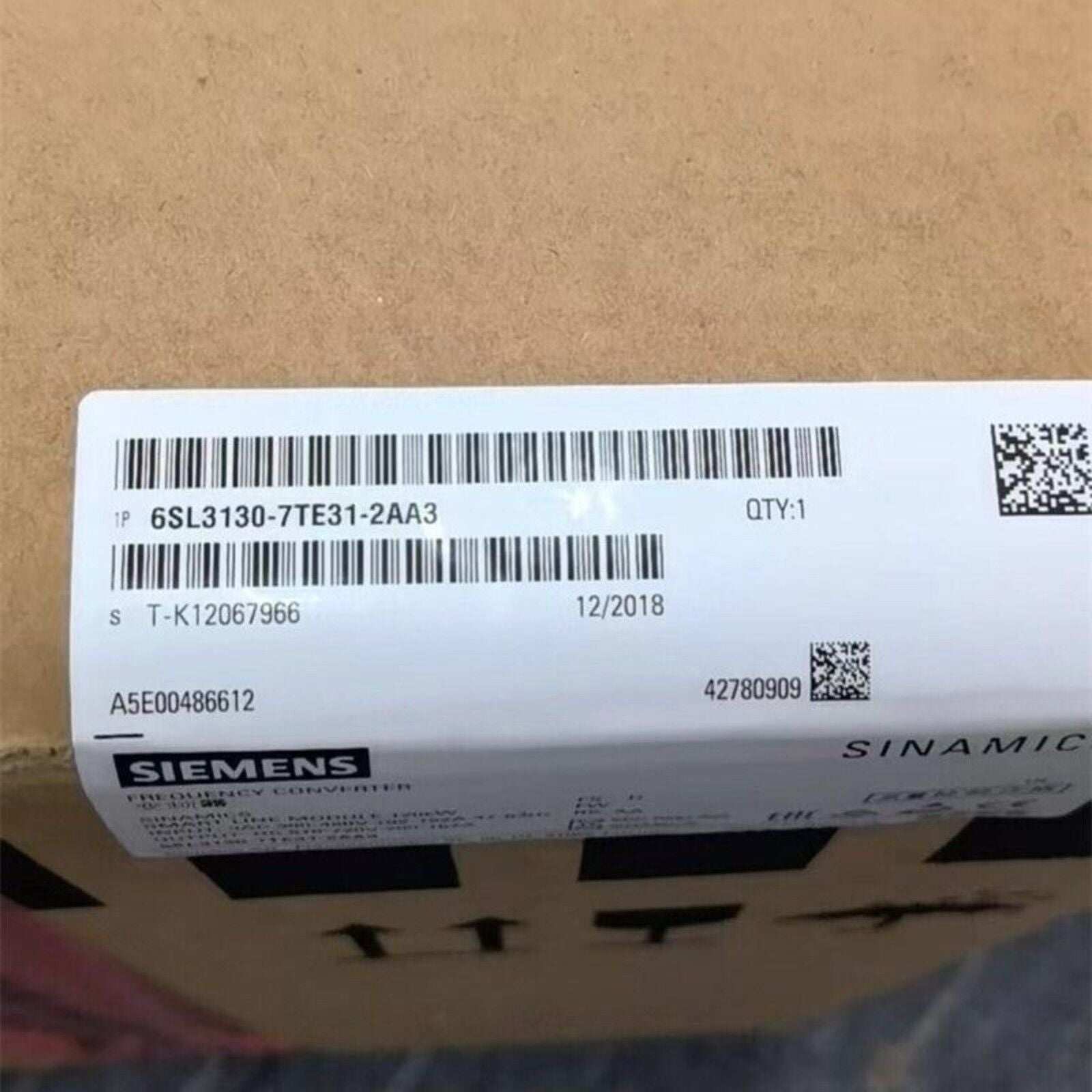 Siemens SINAMICS S120 control unit 6SL3130-7TE31-2AA3, industrial automation component with key information.