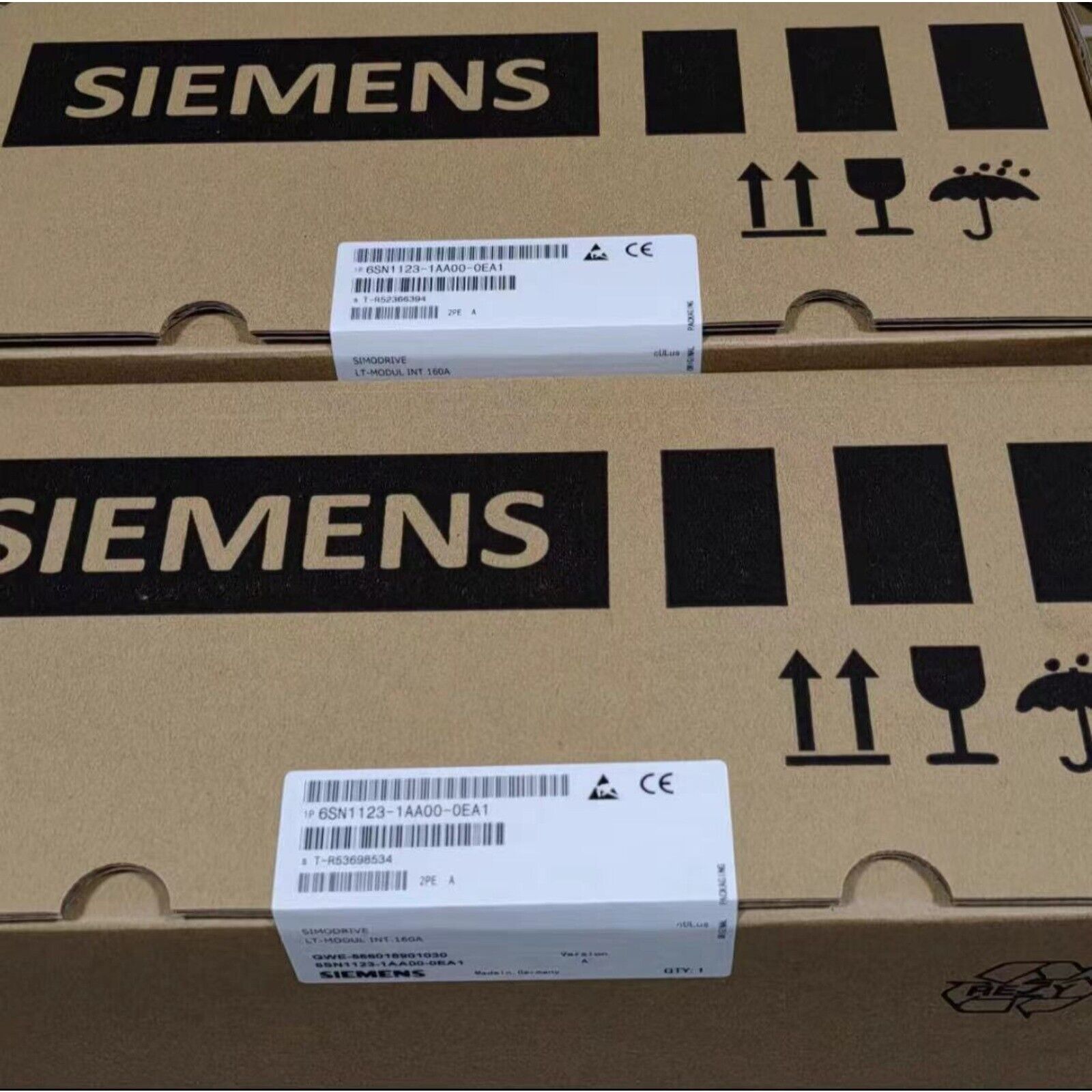 Siemens SIMODRIVE 611 power module packaging, model 6SN1123-1AA00-0EA1, industrial automation part, CE certified.