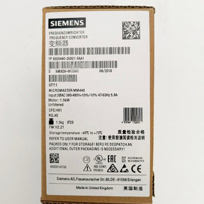 Siemens MICROMASTER 440 frequency converter box, model 6SE6440-2UD21-5AA1, industrial automation part packaging