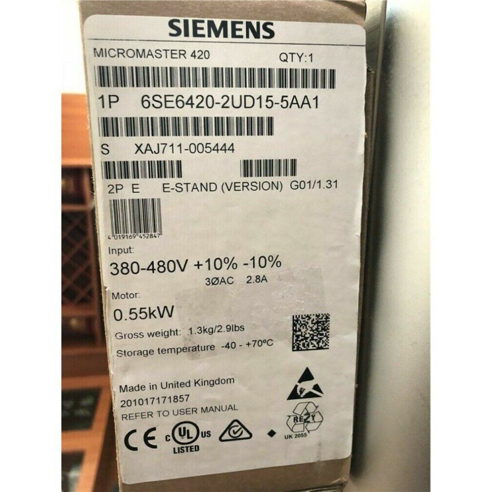 Siemens MICROMASTER 420 frequency inverter box, model 6SE6420-2UD15-5AA1, 0.55kW, for industrial automation