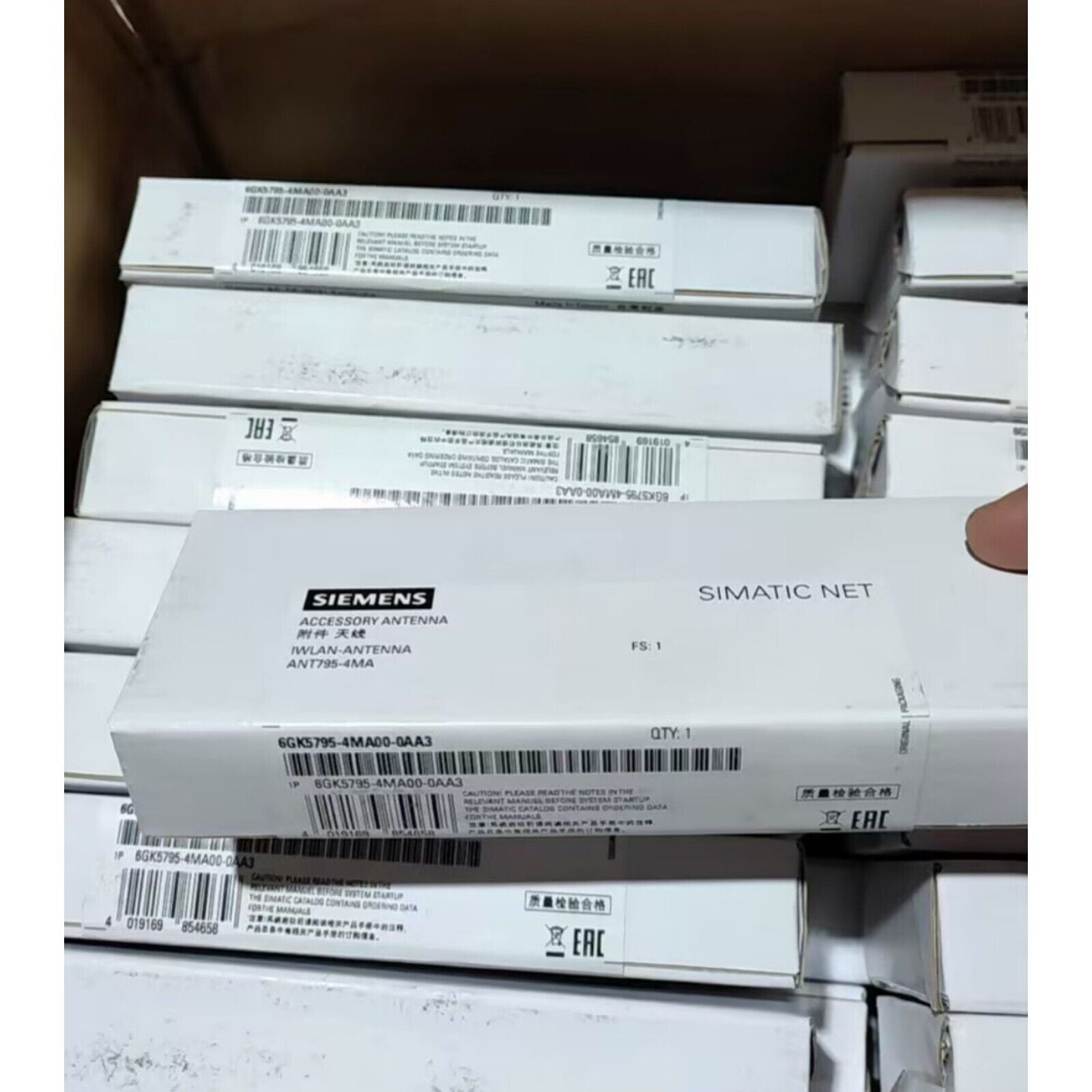 Siemens SIMATIC NET ANT795-4MA IWLAN Antenna boxes, industrial automation part