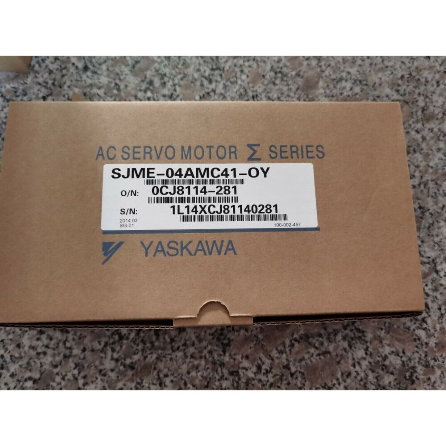 New YASKAWA AC Servo Motor SJME-04AMC41-OY in box. Industrial automation part with model and serial number.