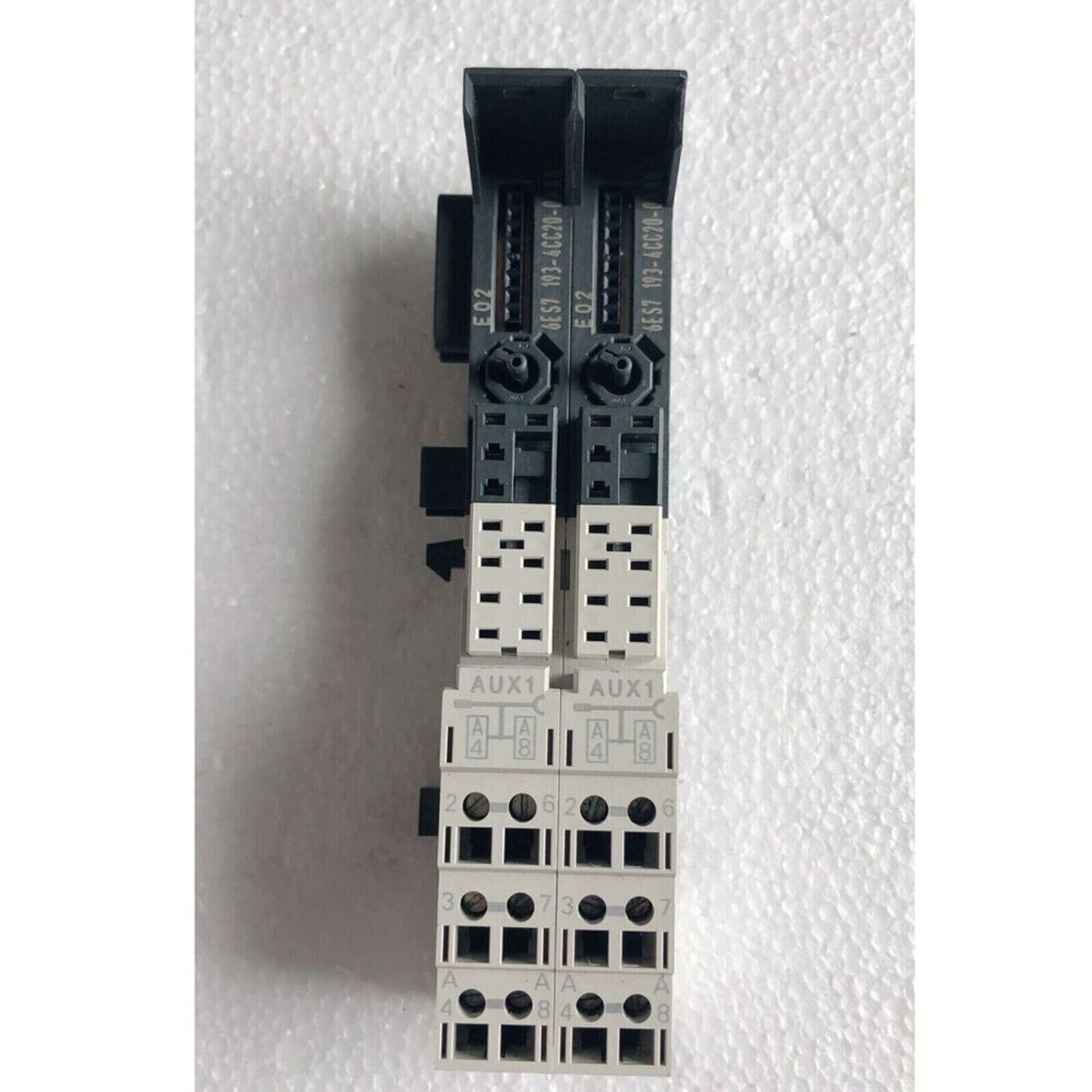 Siemens 6ES7193-4CC20-0AA0 PLC terminal module, industrial automation part, black and white plastic component