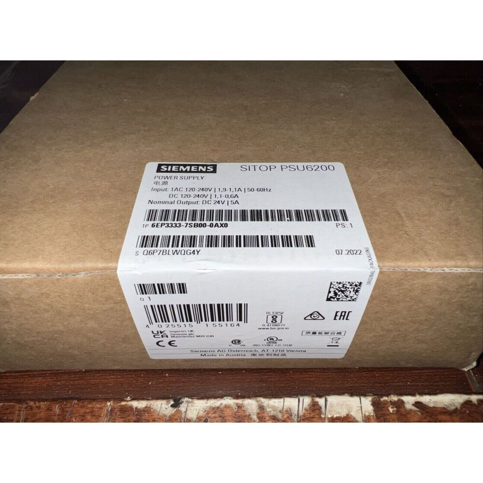 Siemens SITOP PSU6200 power supply box, model 6EP3333-7SB00-0AX0, industrial automation part