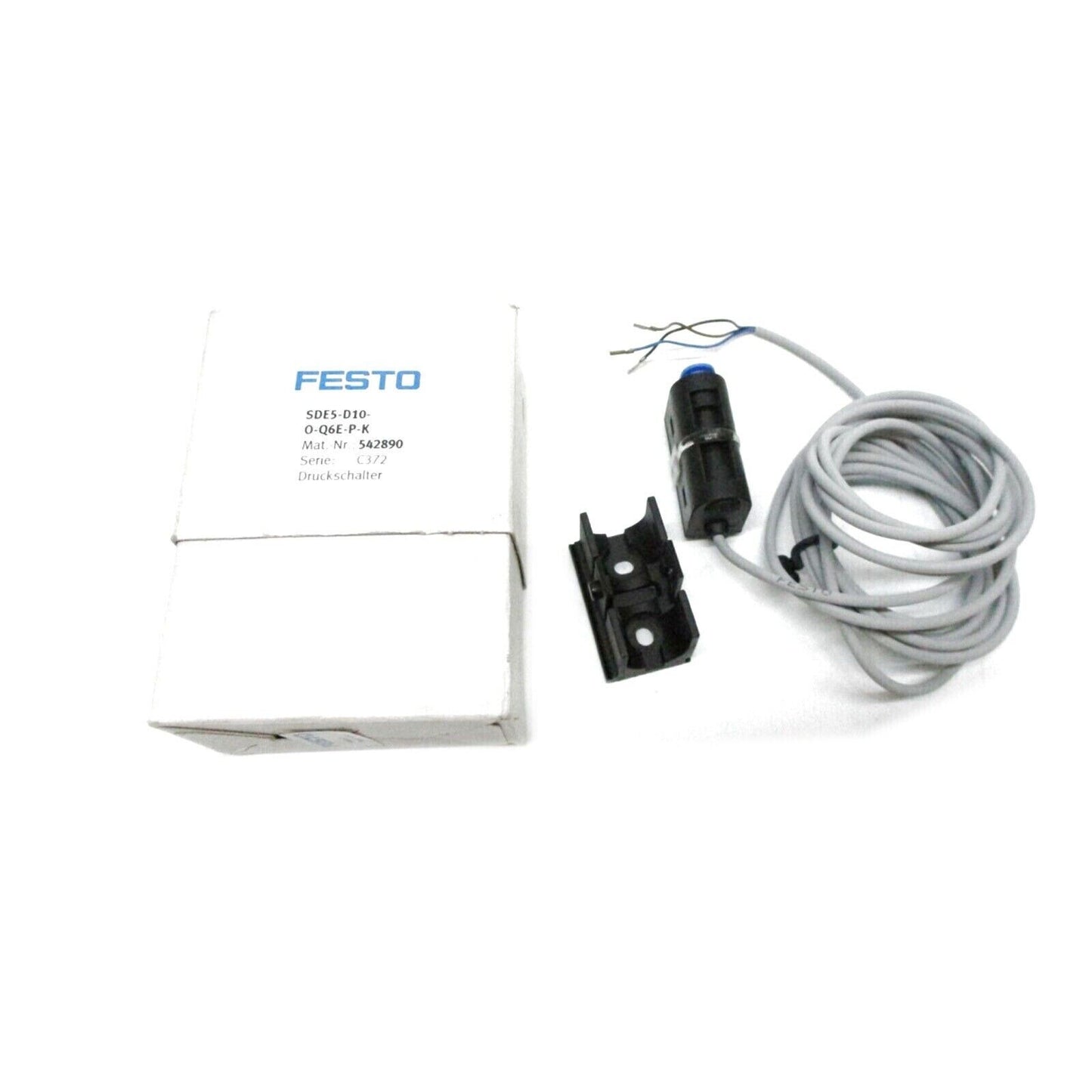 Festo SDE5-D10-O-Q6E-P-K pressure switch sensor. Includes sensor, cable, and bracket for industrial automation.