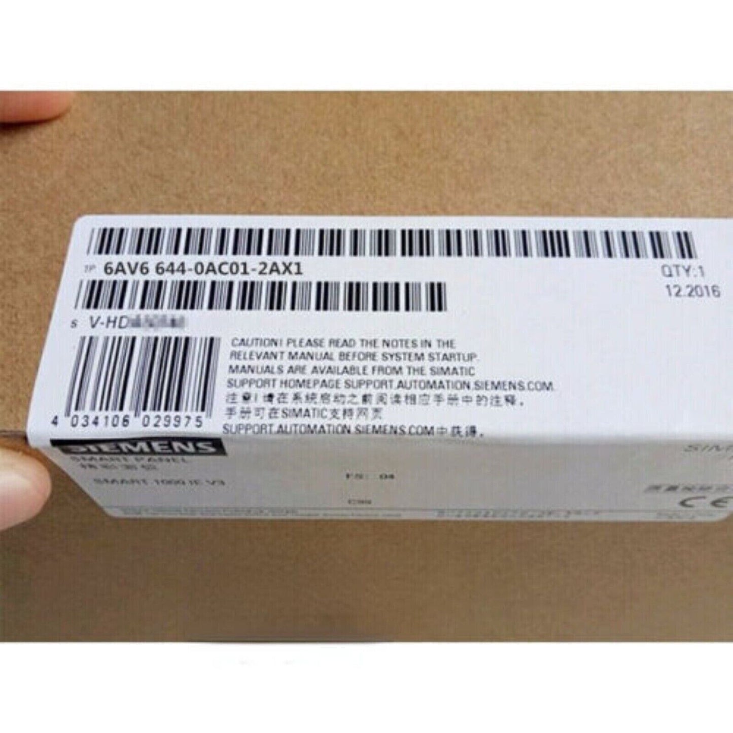 Siemens SIMATIC HMI panel box with product code 6AV6644-0AC01-2AX1, industrial automation spare part.