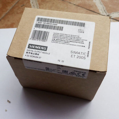 Siemens SIMATIC ET 200S digital output module in original packaging, industrial automation part, 4 DO DC24V/2A ST
