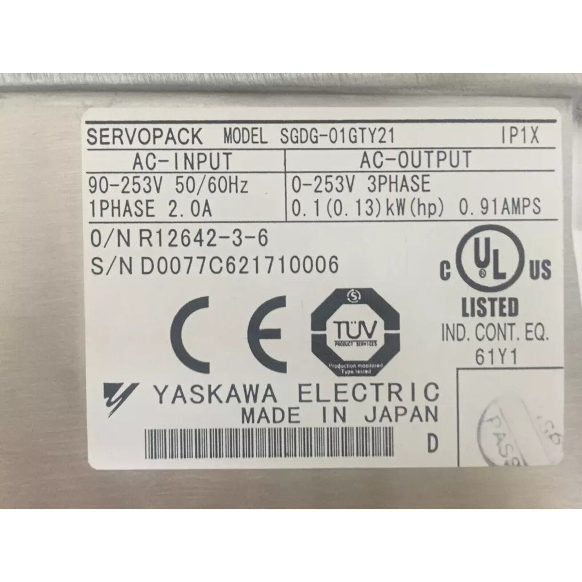Yaskawa SGDG-01GTY21 Servo Driver label showing model, input/output specifications, and certifications.