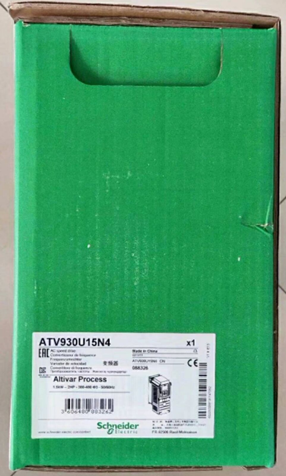 Schneider Electric ATV930U15N4 drive new in box, industrial automation part