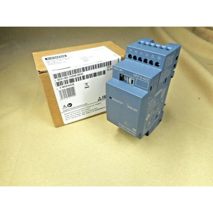 Siemens LOGO! DM8 24R expansion module, 6ED1055-1HB00-0BA2, industrial PLC part with AC/DC input and relay output.