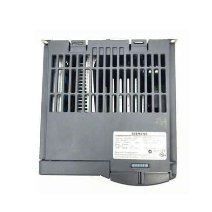 Siemens MICROMASTER 440 AC Drive, gray housing with ventilation grid, industrial motor control equipment.