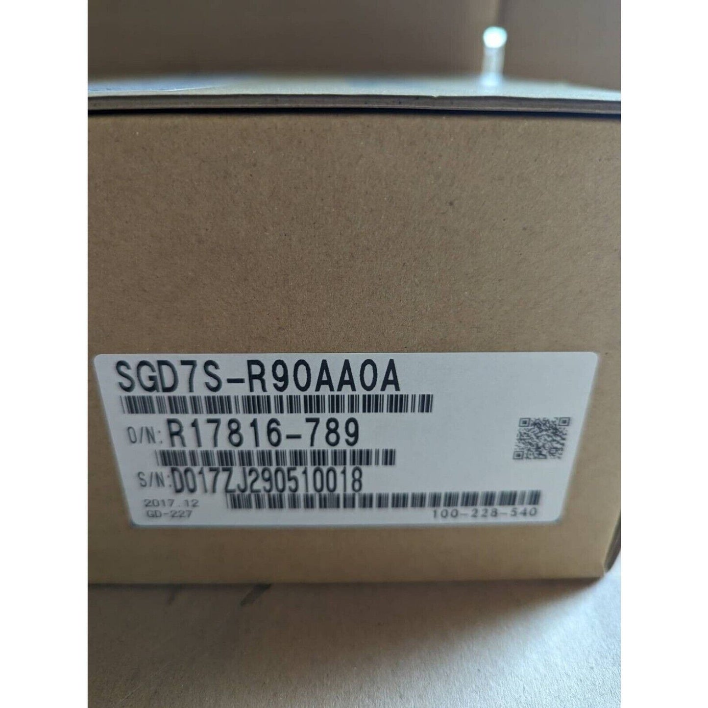 YASKAWA SGD7S-R90AA0A AC Servo Drive, Factory Stored, with product information label