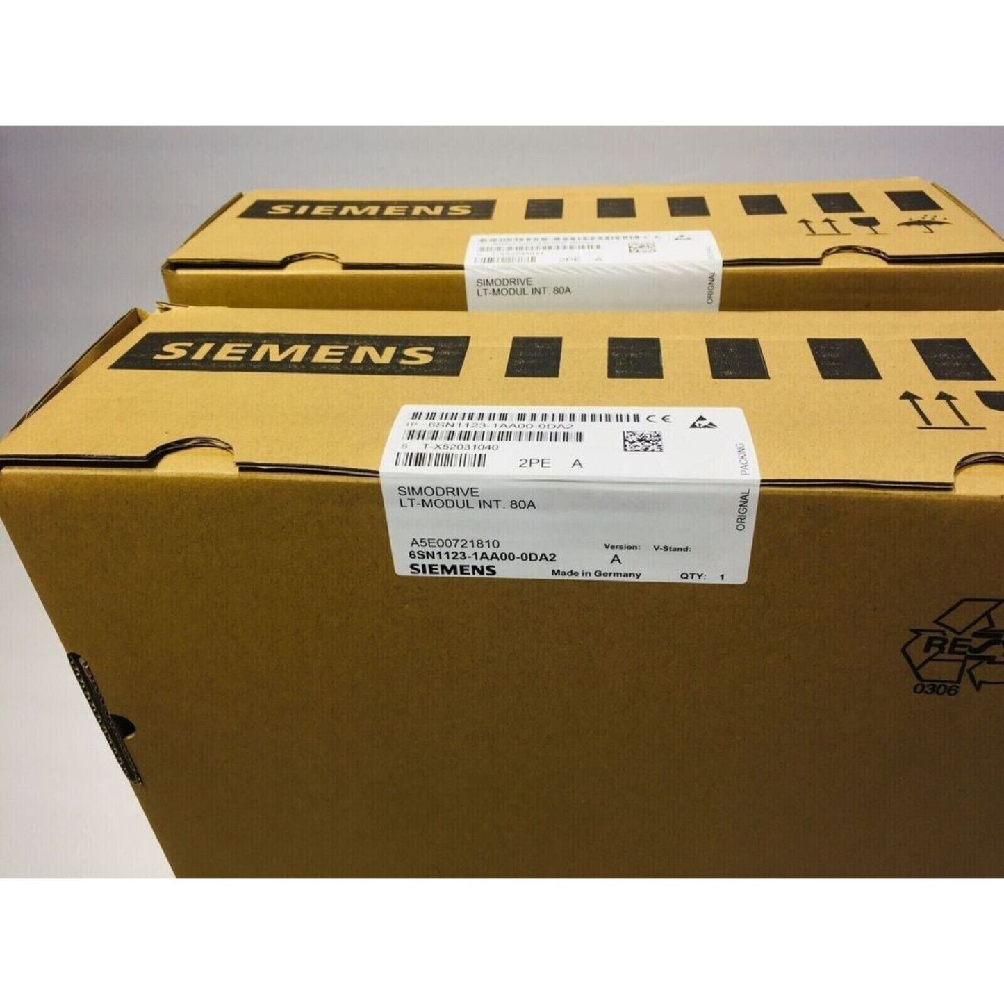 Siemens SIMODRIVE LT-MODUL INT. 80A in packaging, 6SN1123-1AA00-0DA2 module, industrial automation part