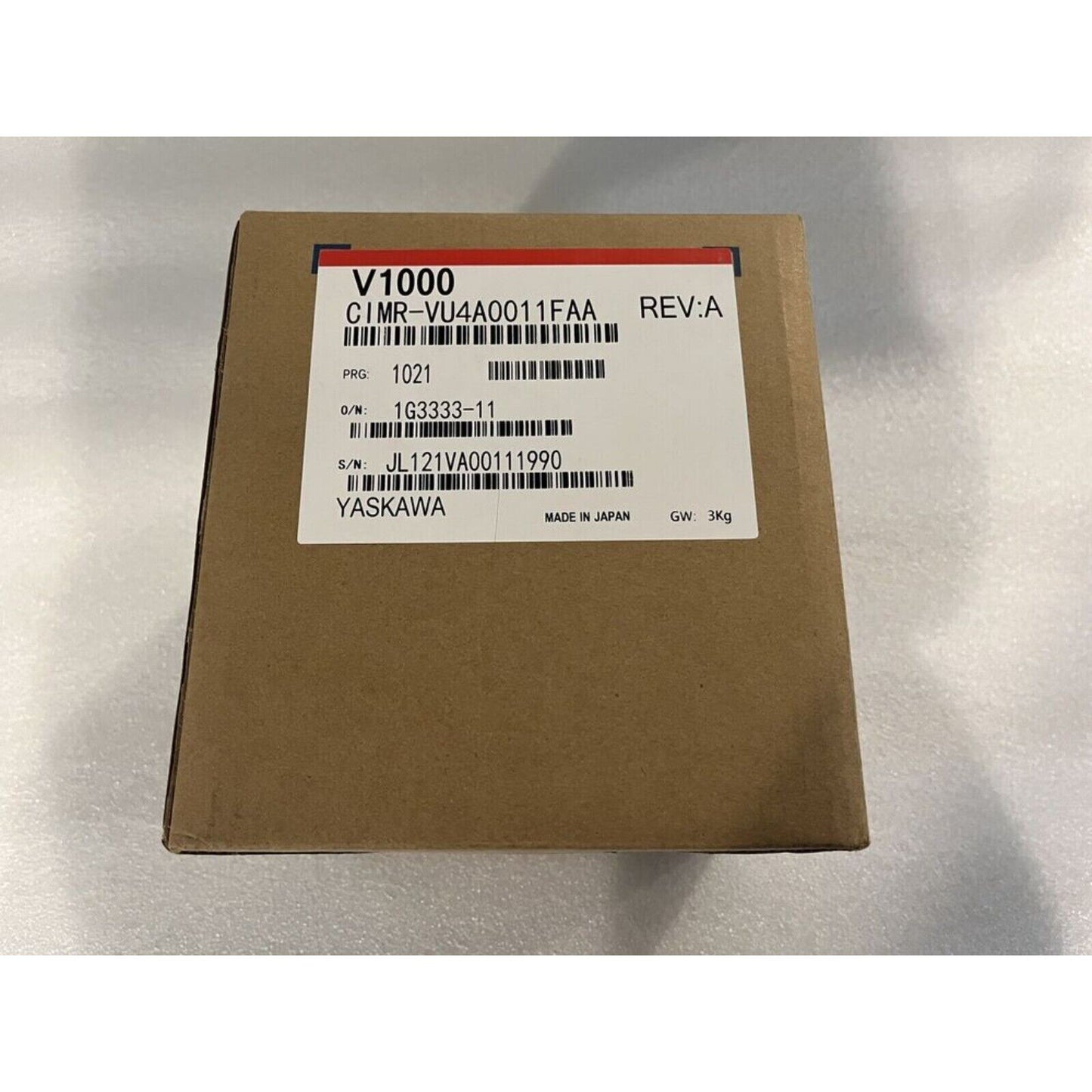 YASKAWA V1000 CIMR-VU4A0011FAA Inverter in box. Industrial automation part.