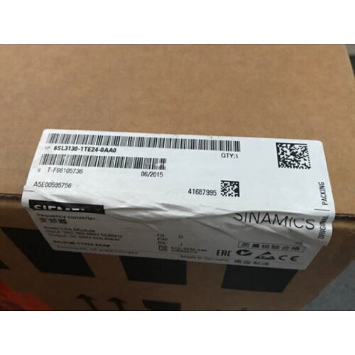 Siemens SINAMICS S120 BASIC LINE MODULE, package label with product information.