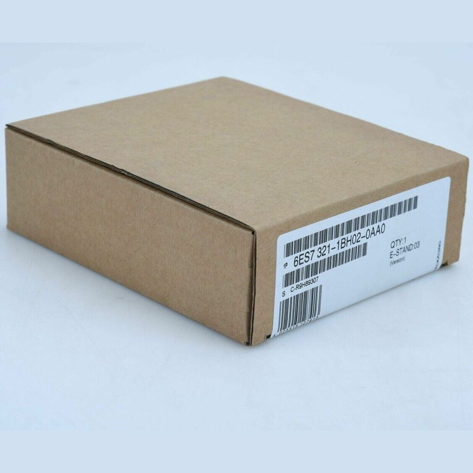 Siemens SIMATIC S7-300 digital input module in packaging, 6ES7321-1BH02-0AA0, industrial automation part