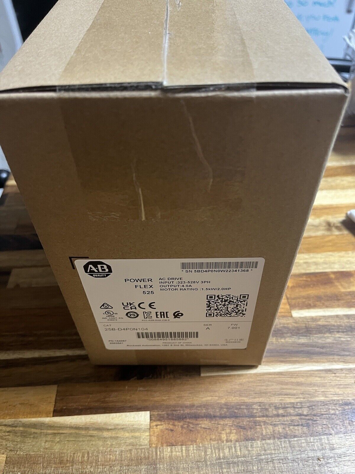 Allen-Bradley PowerFlex 525 AC Drive in Box, Model 25B-D4PON104, Industrial Automation