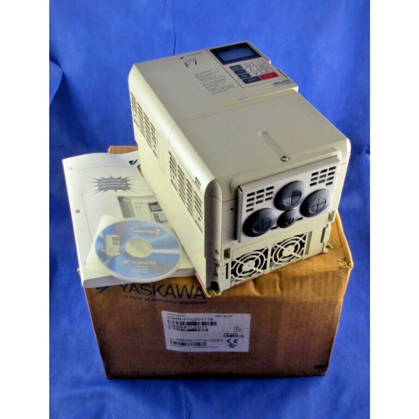 Inverter | YASKAWA | NEW IN THE BOX  F7 CIMR-F7U2011 AC DRIVE
