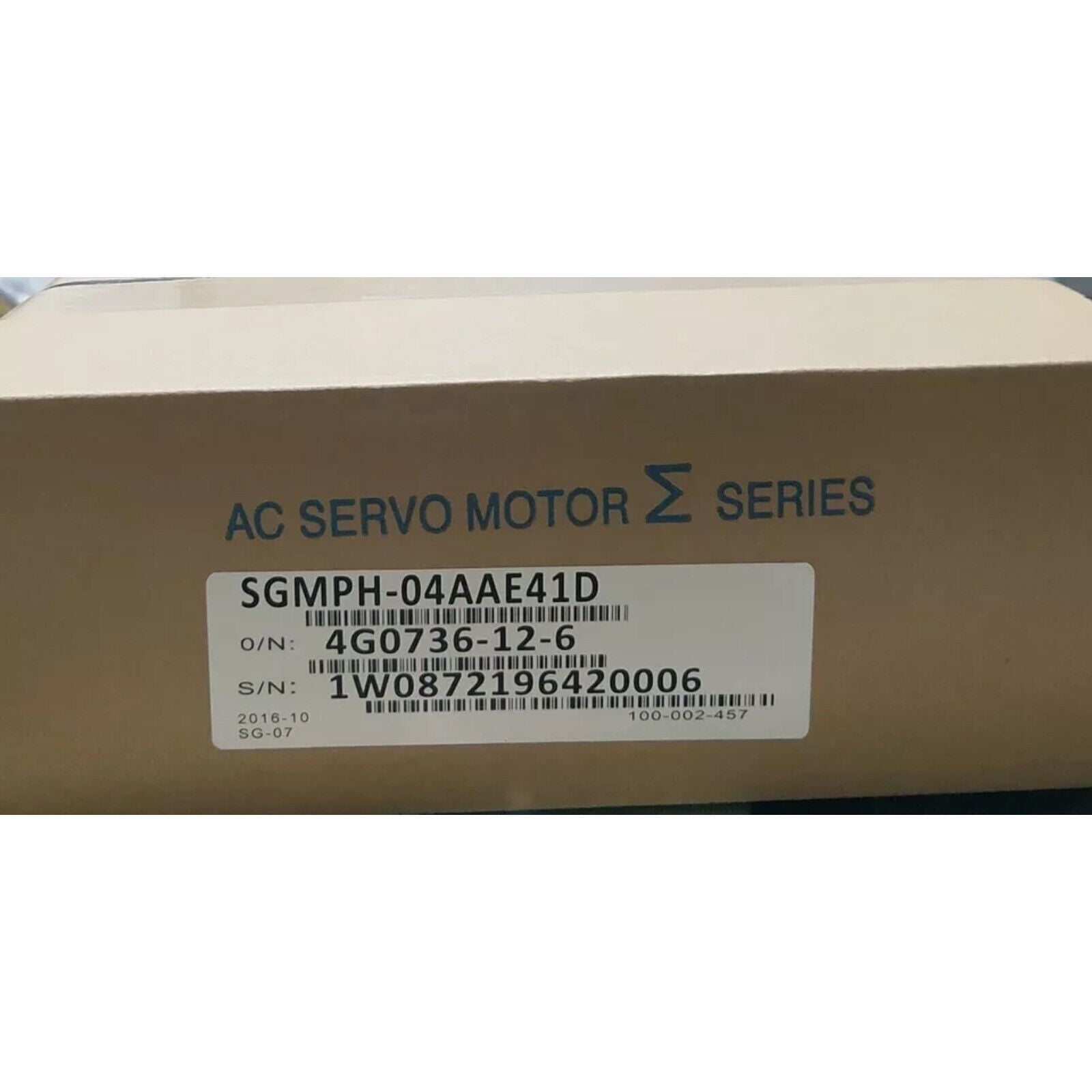 YASKAWA SGMPH-04AAE41D AC Servo Motor Σ Series on box, industrial automation part